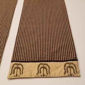 Park Design Set of 2 Black Gingham Table Runners with Willow Trees